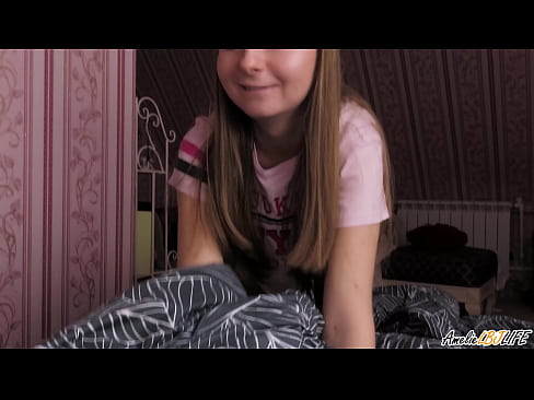 ❤️ Blondie-k bere BFF-ren sakon zurrupatzen du eta esperma jasotzen du ahoan ❤️ Pornografia besterik ez %eu.sexygirlspics.ruan ️❤