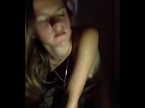 ❤️ Neska bat masturbatzen da eta cums ❤️ Pornografia besterik ez %eu.sexygirlspics.ruan ️❤